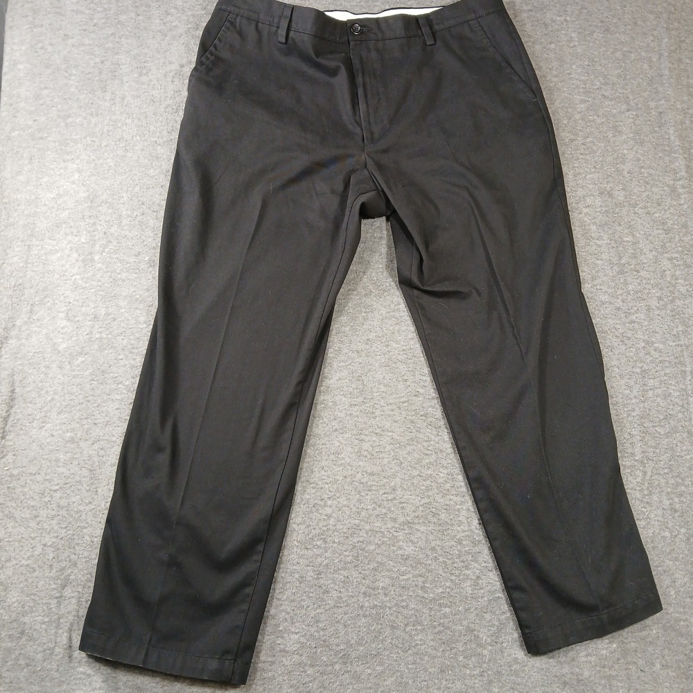 Dockers Chino Pants Mens 38x30 Black Classic Fit Cotton Blend 32896-0004